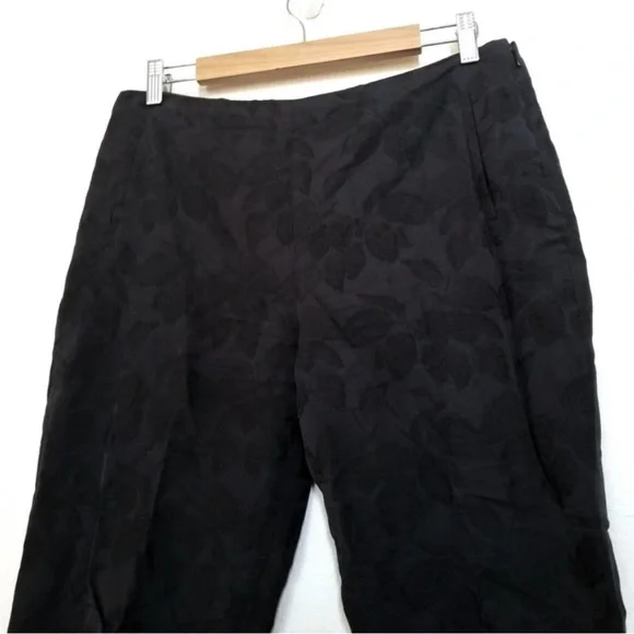 THE ROWViscose Cropped Pants Black Floral 8